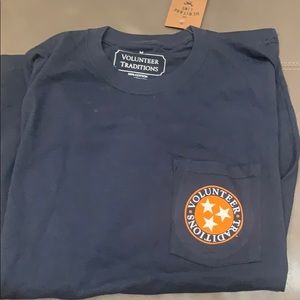 Volunteer Traditions T shirt NWT